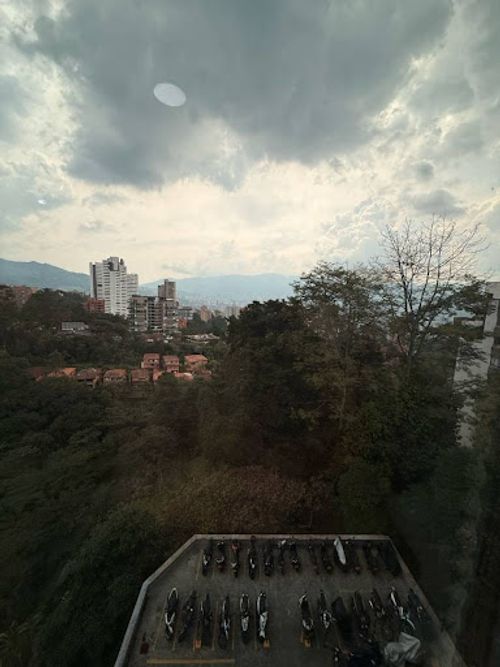 Local en venta en Los Naranjos, Medellín, 104 m² · foto 21 de 22