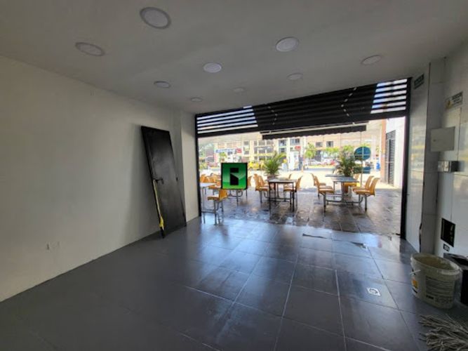 Local en arriendo en La Aguacatala, Medellín, 30 m² · foto 2 de 24