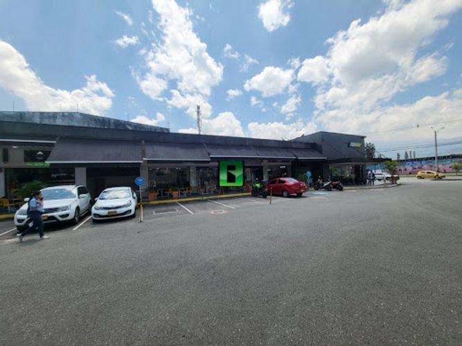 Local en arriendo en La Aguacatala, Medellín, 30 m² · foto 6 de 24