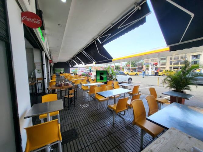 Local en arriendo en La Aguacatala, Medellín, 30 m² · foto 11 de 24