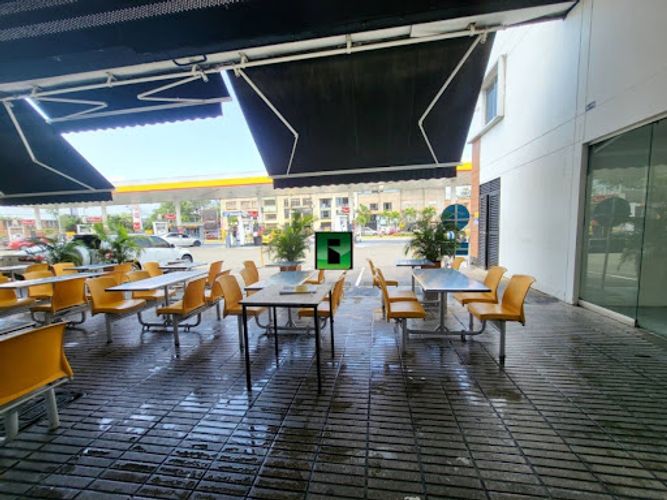 Local en arriendo en La Aguacatala, Medellín, 30 m² · foto 12 de 24