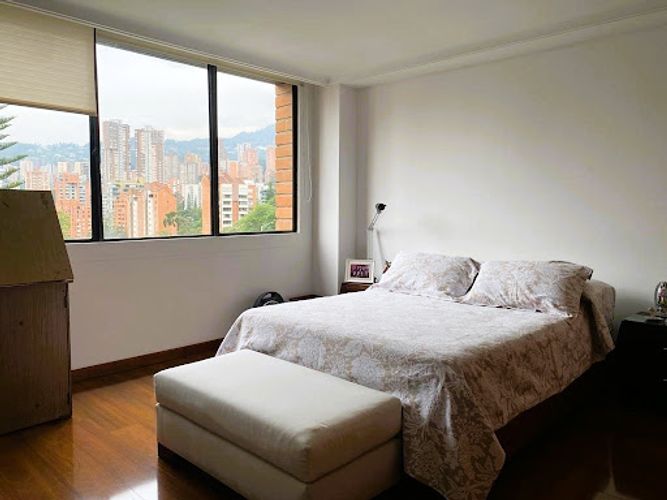 Apartamento en venta en Los Naranjos, Medellín · foto 14 de 24
