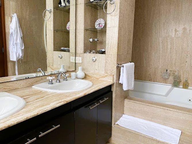 Apartamento en venta en Los Naranjos, Medellín · foto 19 de 24