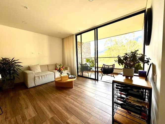 Apartamento de 2 alcobas en venta en Loma Del Escobero, Envigado, 80 m² · foto 3 de 18