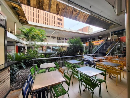 Local en arriendo en La Candelaria, Medellín, 48 m² · foto 15 de 19