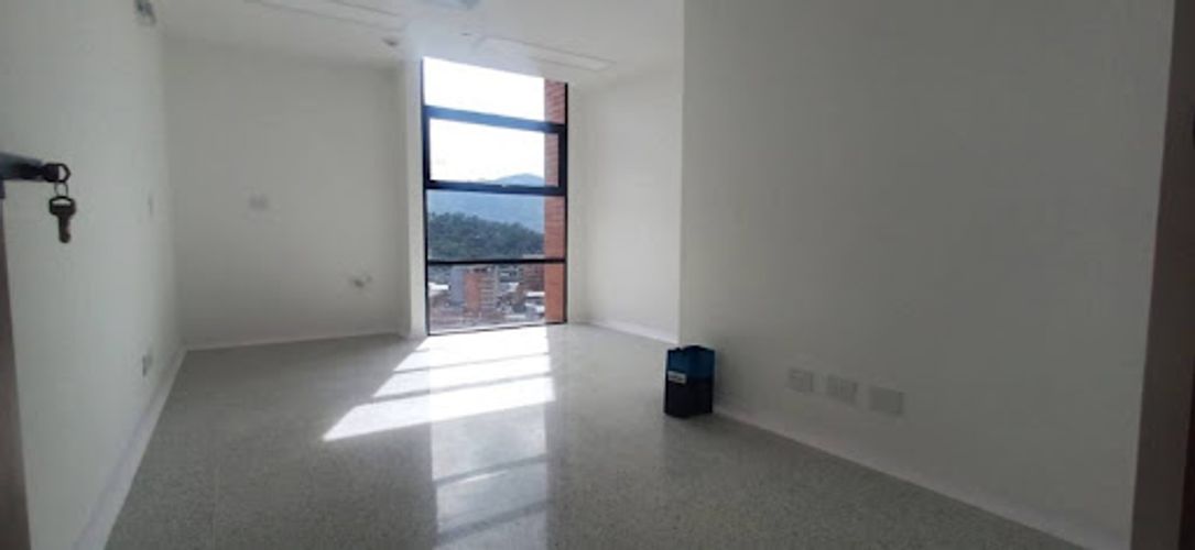 Consultorio en arriendo en Perpetuo Socorro, Medellín, 30 m² · foto 2 de 16
