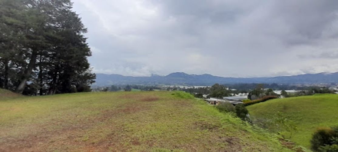 Lote en venta en La Ceja, 3740 m² · foto 3 de 9