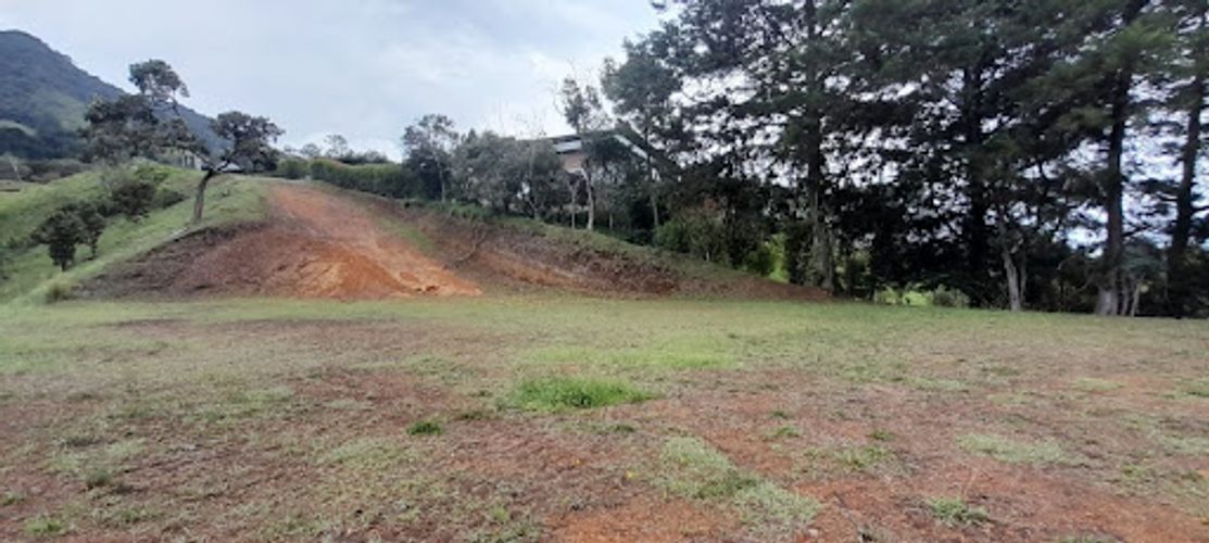 Lote en venta en La Ceja, 3740 m² · foto 7 de 9