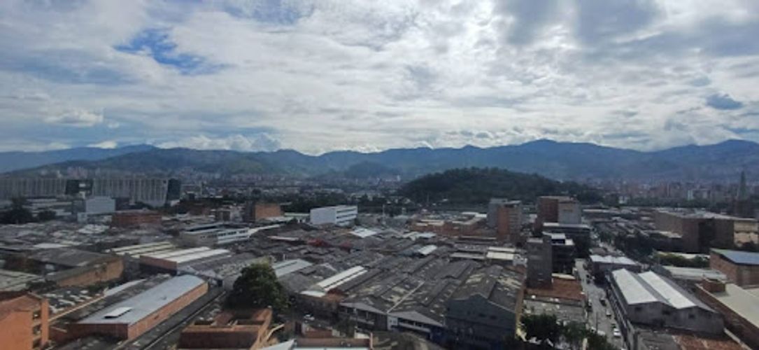 Consultorio en arriendo en Perpetuo Socorro, Medellín, 30 m² · foto 3 de 18