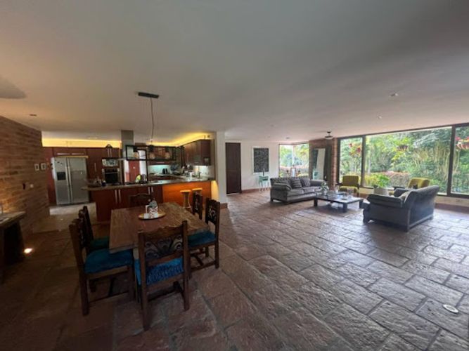 Casa de 3 alcobas en venta en Llano Grande, Rionegro, 400 m² · foto 13 de 24