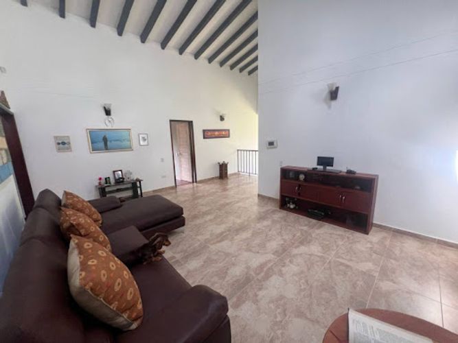 Casa de 3 alcobas en venta en Llano Grande, Rionegro, 400 m² · foto 18 de 24