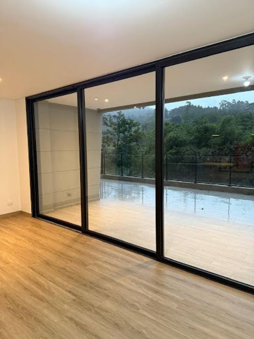 Apartamento de 2 alcobas en venta en Sajonia, Rionegro, 137 m² · foto 8 de 21