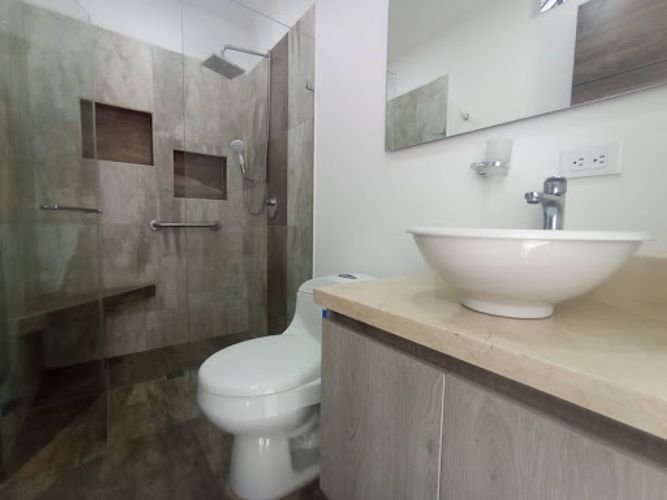 Casa de 3 alcobas en venta en El Porvenir, Rionegro, 210 m² · foto 15 de 24