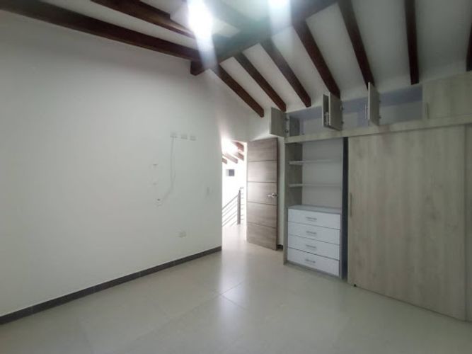 Casa de 3 alcobas en venta en El Porvenir, Rionegro, 210 m² · foto 22 de 24