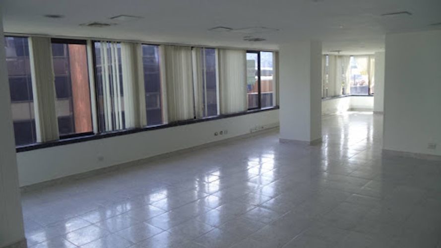 Oficina en arriendo en Milla De Oro, Medellín, 160 m² · foto 6 de 24