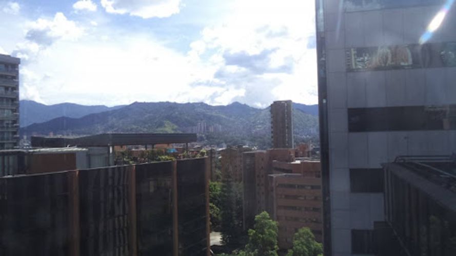 Oficina en arriendo en Milla De Oro, Medellín, 160 m² · foto 17 de 24