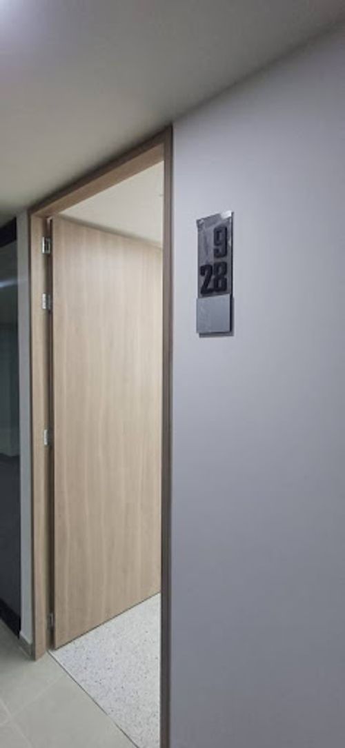 Consultorio en arriendo en Perpetuo Socorro, Medellín, 30 m² · foto 2 de 14