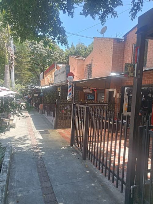 Local en arriendo en San Pablo Guayabal, Medellín, 80 m² · foto 19 de 23