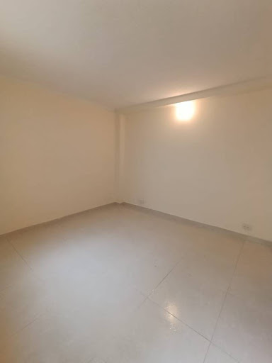 Casa en venta en Quinta Paredes, Bogotá · foto 15 de 24