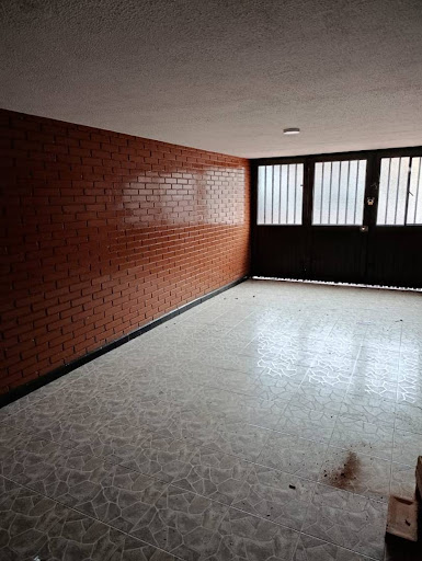 Casa en venta en Quinta Paredes, Bogotá · foto 24 de 24