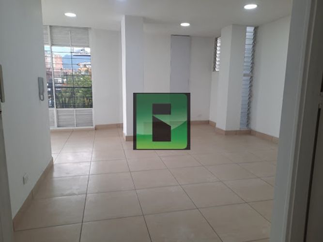 Oficina en arriendo en Rosales, Medellín, 45 m² · foto 8 de 11