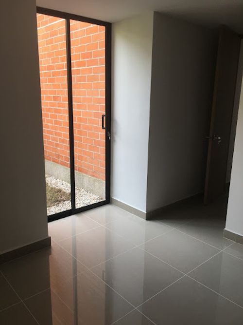 Apartamento de 2 alcobas en venta en Llano Grande, Rionegro, 69 m² · foto 5 de 9