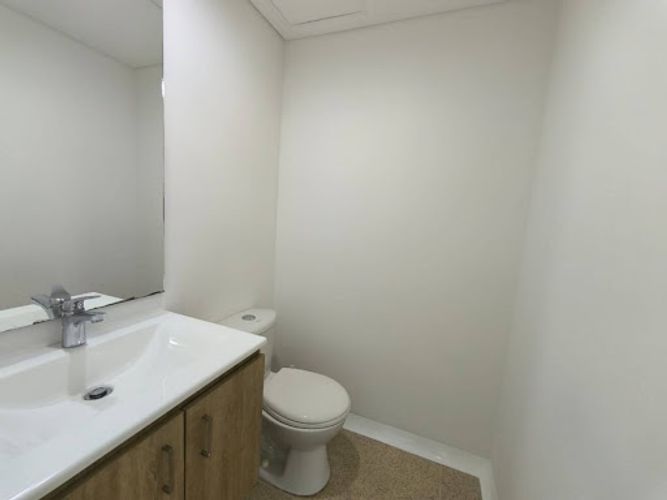 Consultorio en venta en Primavera, Envigado, 32 m² · foto 4 de 8