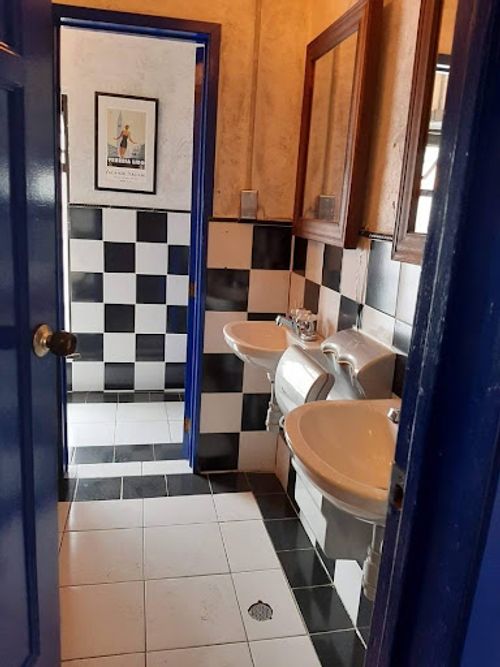 Casa en venta en Chapinero Central, Bogotá, 776 m² · foto 9 de 22