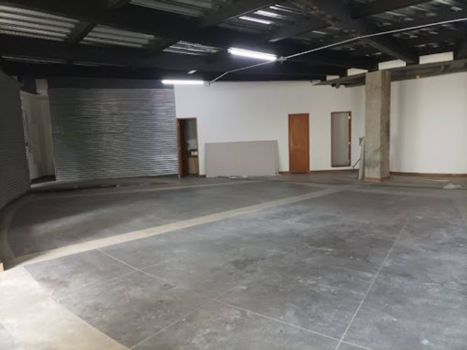 Oficina en arriendo en Oviedo, Medellín, 728 m² · foto 2 de 18