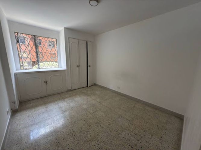Apartamento de 5 alcobas en arriendo en Conquistadores, Medellín, 240 m² · foto 6 de 20