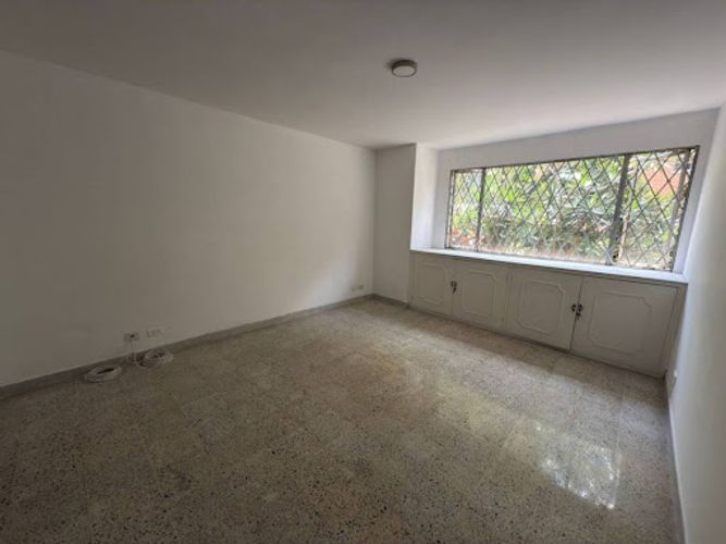 Apartamento de 5 alcobas en arriendo en Conquistadores, Medellín, 240 m² · foto 14 de 20
