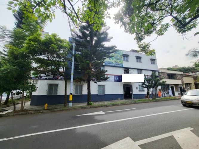 Local en arriendo en Prado, Medellín, 600 m² · foto 2 de 24