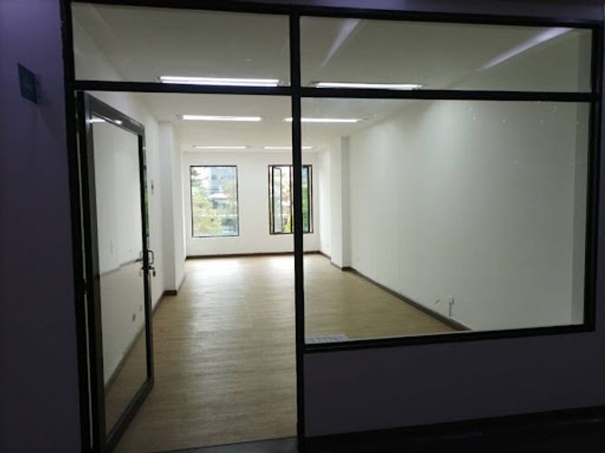 Local en arriendo en Oviedo, Medellín, 35 m² · foto 2 de 5