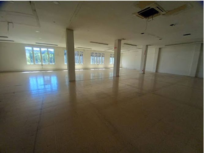 Local en arriendo en La Candelaria, Medellín, 372 m² · foto 2 de 12