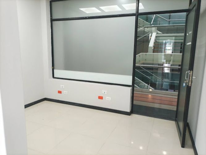 Local en arriendo en Oviedo, Medellín, 46 m² · foto 3 de 8