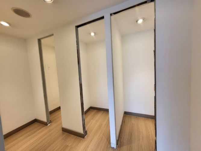 Local en arriendo en La Aguacatala, Medellín, 50 m² · foto 7 de 17