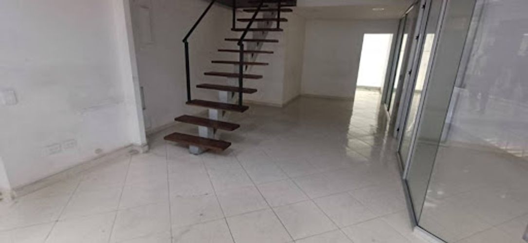 Local en arriendo en Colombia, Medellín, 110 m² · foto 12 de 14