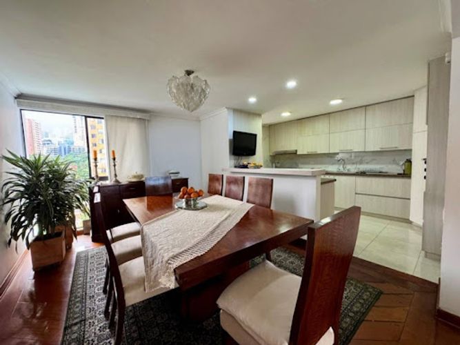 Apartamento de 3 alcobas en venta en Los Balsos, Medellín, 200 m² · foto 14 de 18
