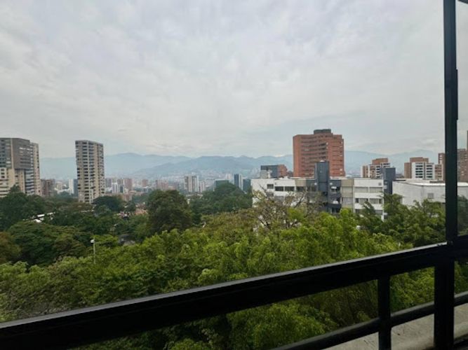 Apartamento de 3 alcobas en venta en Los Balsos, Medellín, 200 m² · foto 15 de 18