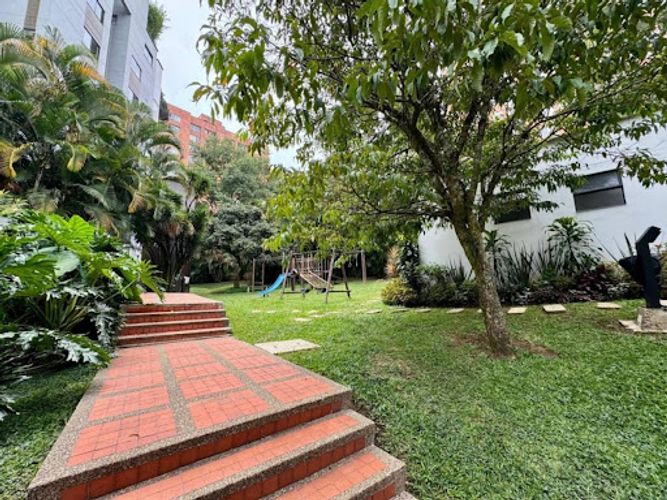 Apartamento de 3 alcobas en venta en Los Balsos, Medellín, 200 m² · foto 16 de 18