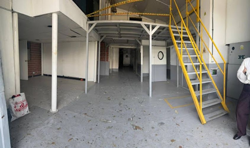 Bodega en venta en Belen Malibu, Medellín, 1582 m² · foto 14 de 23