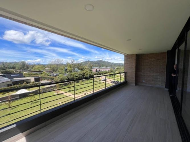 Apartamento de 2 alcobas en arriendo en Llano Grande, Rionegro, 125 m² · foto 2 de 24