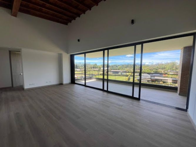 Apartamento de 2 alcobas en arriendo en Llano Grande, Rionegro, 125 m² · foto 3 de 24