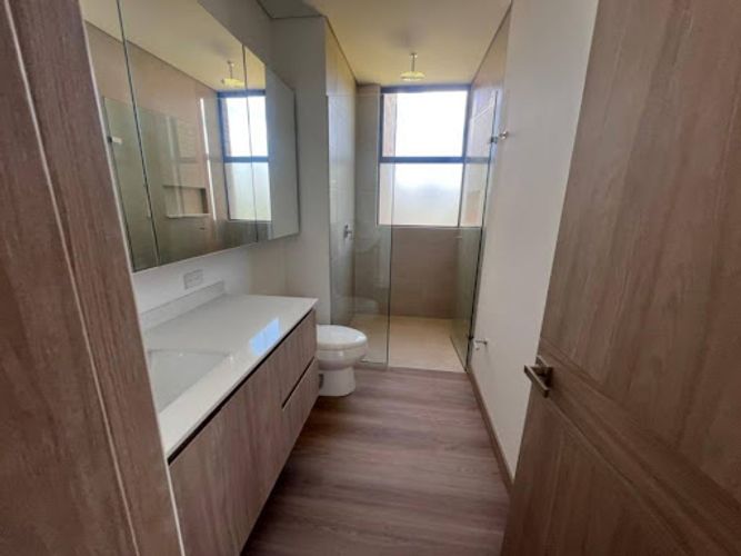 Apartamento de 2 alcobas en arriendo en Llano Grande, Rionegro, 125 m² · foto 8 de 24