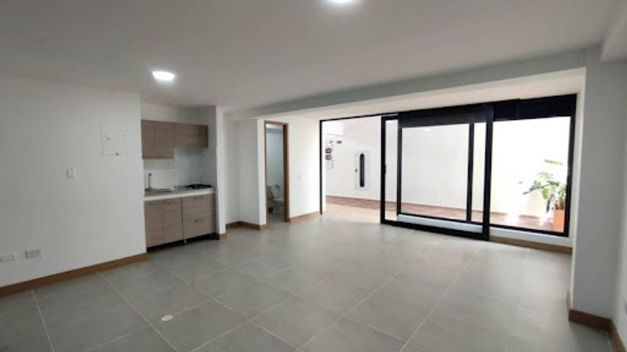Local en arriendo en El Retiro, 85 m² · foto 2 de 9