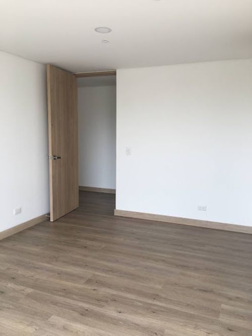 Apartamento de 3 alcobas en venta en Llano Grande, Rionegro, 139 m² · foto 6 de 21
