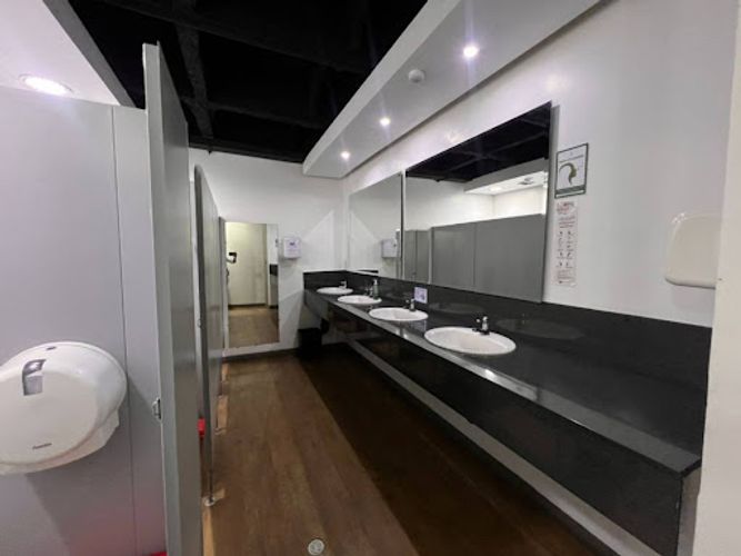 Oficina en arriendo en La Esmeralda, Itagüí, 287 m² · foto 11 de 19