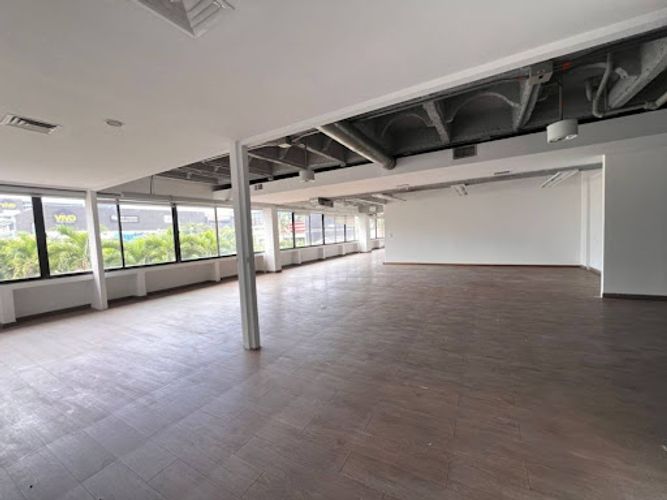 Oficina en arriendo en La Esmeralda, Itagüí, 287 m² · foto 12 de 19