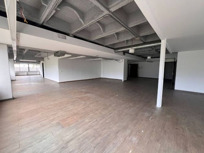 Oficina en arriendo en La Esmeralda, Itagüí, 287 m² · foto 13 de 19