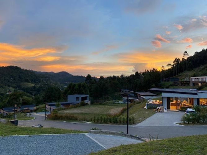 Casa de 3 alcobas en venta en Llano Grande, Rionegro, 1750 m² · foto 9 de 18